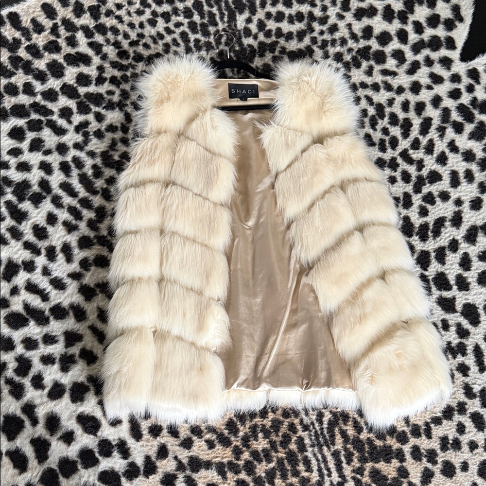 Women's Cream Faux Fur Vest